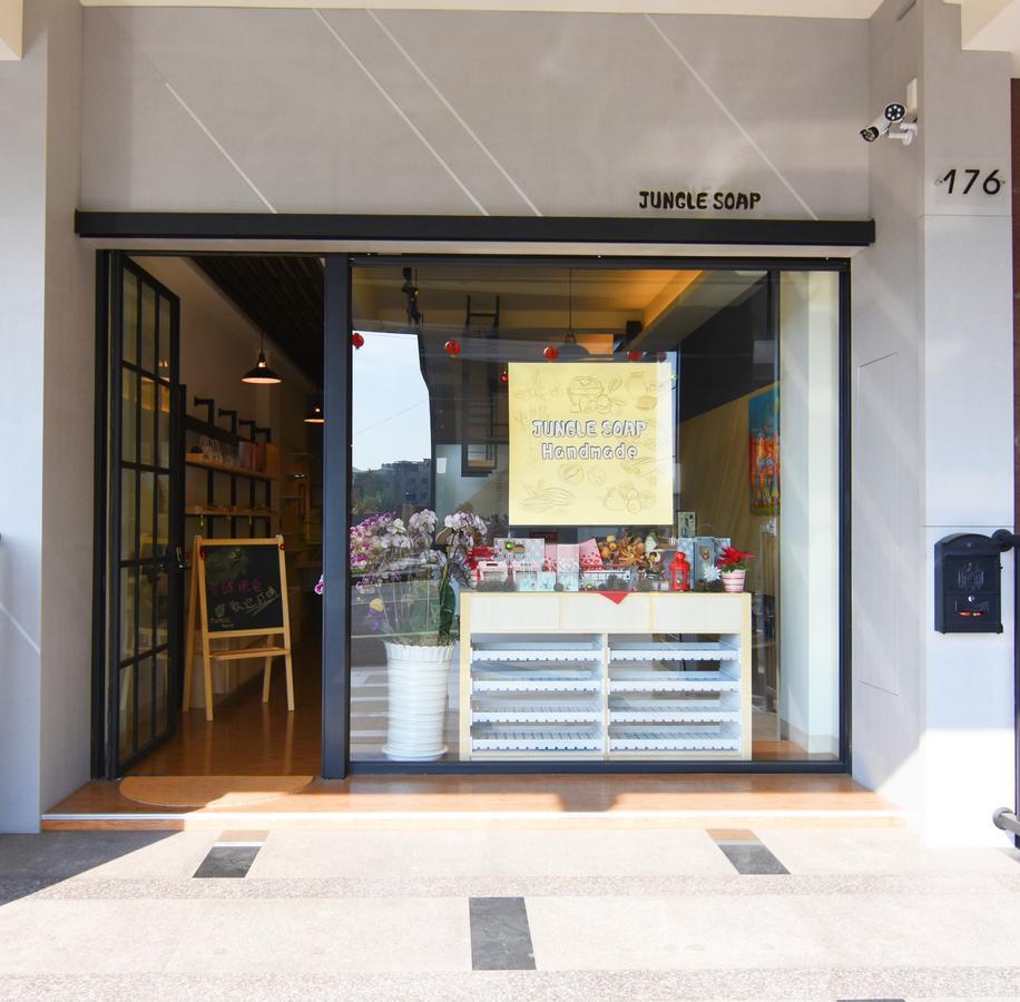 Jungle Long S T A Y Tainan Exterior foto